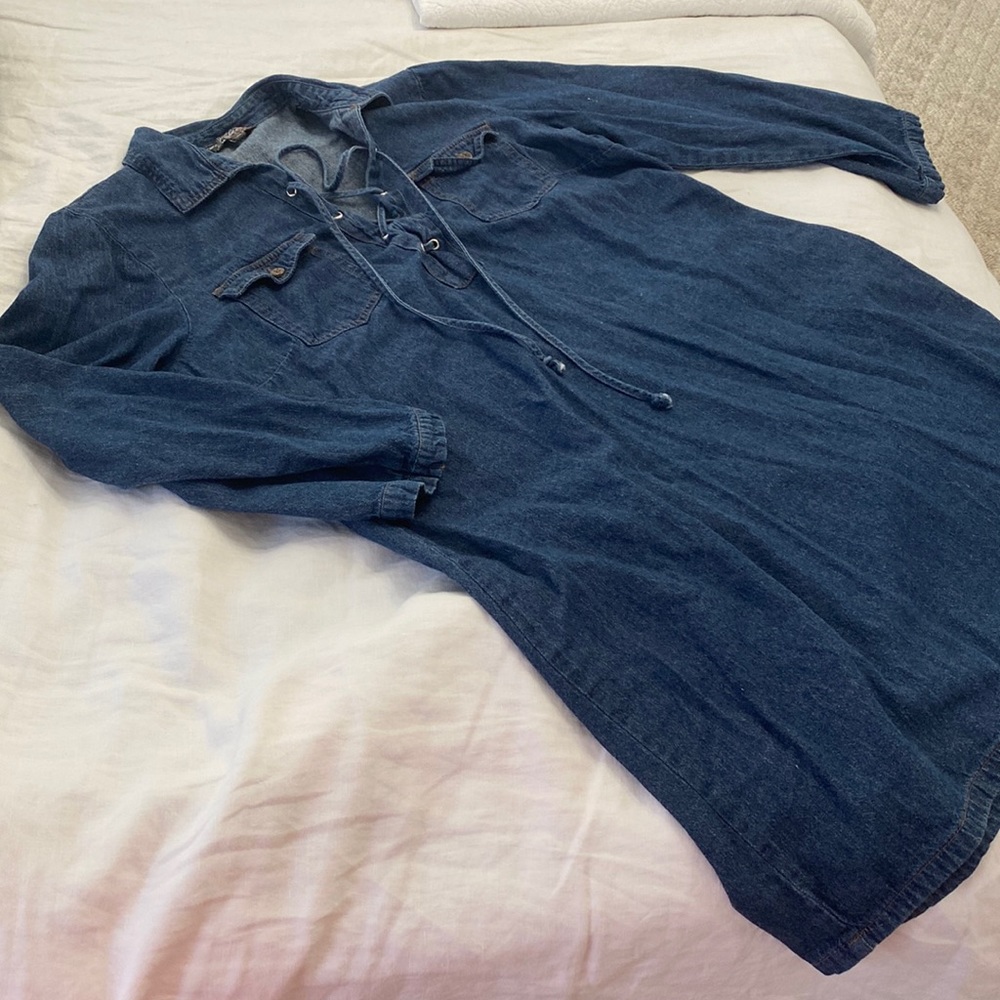 denim dress
Lace up front